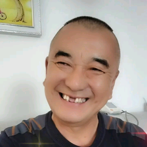 豁牙哥欧阳头像