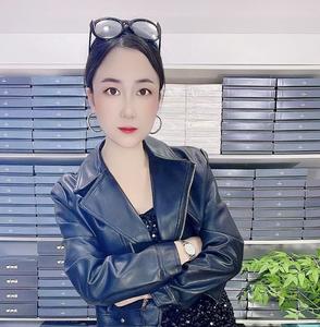 杨姐家服饰头像