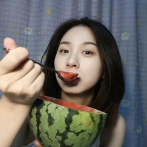 醒醒别睡了吖头像