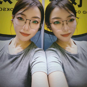 路亚小姨子头像