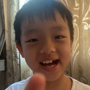 抚州龚昱涵头像