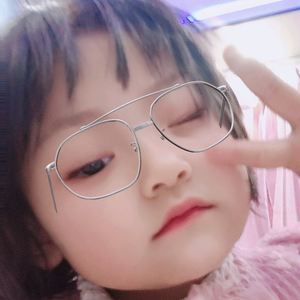 小宝爱拍照头像