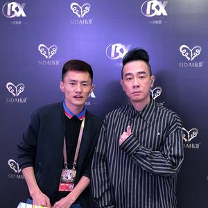 嘿嘿嘿嘿是的头像