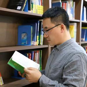 三晋后生读书早5:15头像