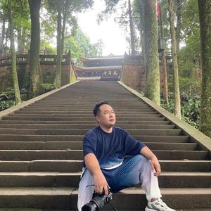 鑫丹霞任先生头像