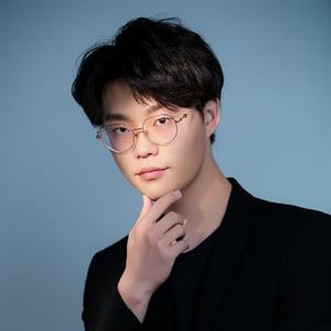 設計丶全案墨阳头像