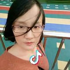 艳yan头像