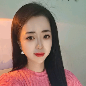 心妤头像