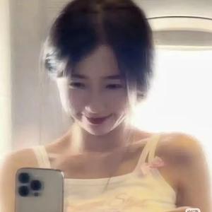 婉婉君8头像