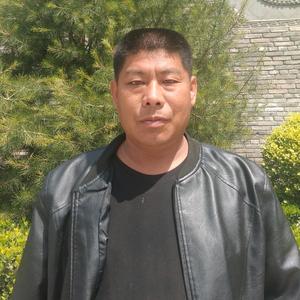 杨一峰头像