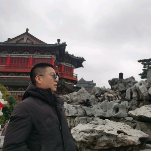 大山小杉头像