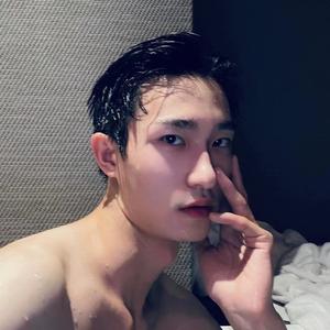 阿旭老师头像