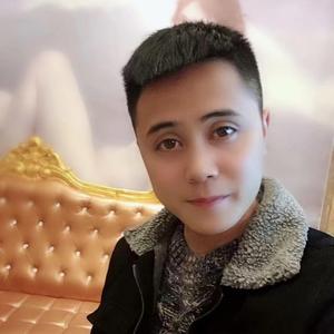 爱搞笑的表哥头像