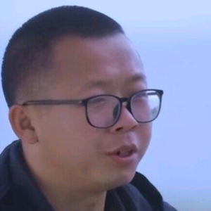央美流浪哥头像
