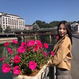 侗妹秋园头像