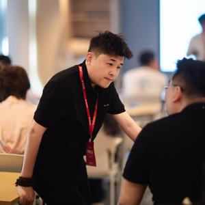句容楼小王房产观（晚上8：00直播）头像