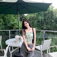 博学多才的小曾爱吃香菜头像