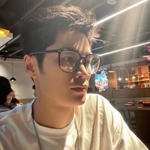 鲜森路亚头像