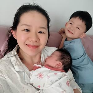 曾周周一家头像