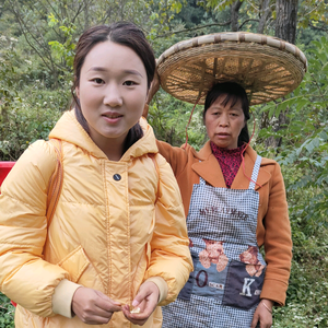 郑肥肥（荣二哥夫妇）头像