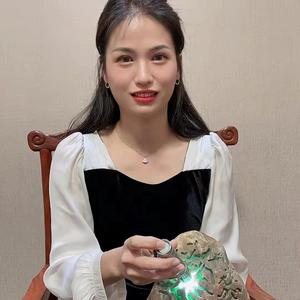 小琳翡翠珠宝头像