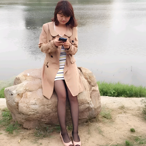丽宝@头像