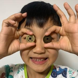 年轻古董头像