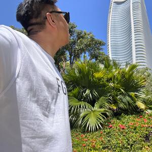 丹江峰头像
