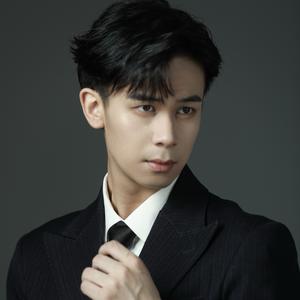 演员胡文飞头像