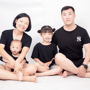 80黎哥头像
