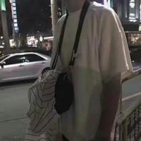 小杨小杨努力赚钱头像