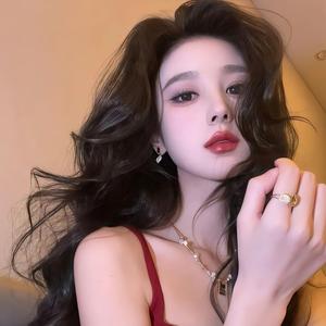 晚晚吖头像