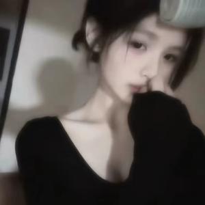 甜系灬小鱼头像
