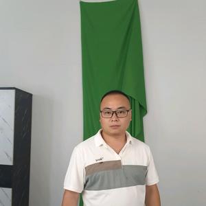小啊广头像