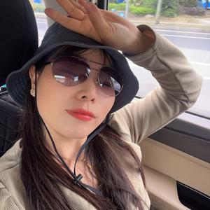 小莫来啦头像
