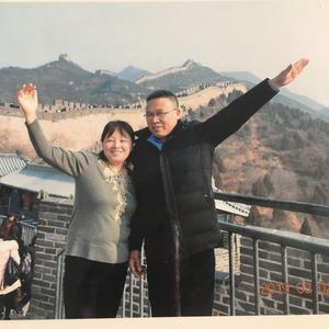 丝丝tang头像