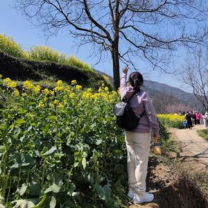 伊鸣儿头像