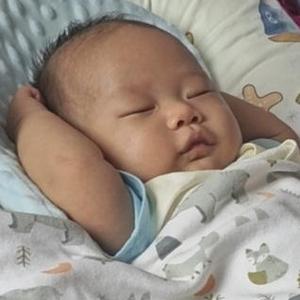 罗四夕头像
