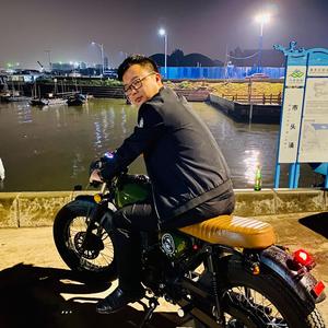 亮哥DIY头像