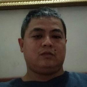 赖维维7945782279869头像