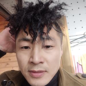 天一顺小辫哥头像