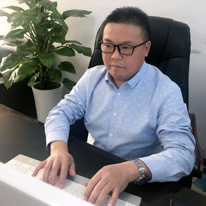 龙门海洋馆老丁头像