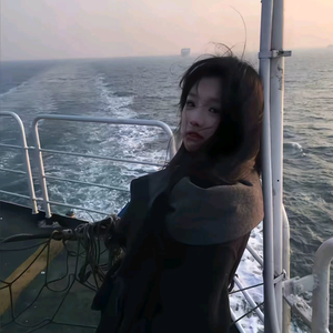 倒霉熊一蓝莓头像