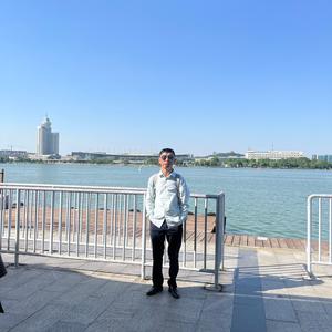 中央空调薛哥头像