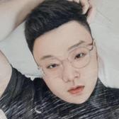 会飞的鱼9w头像