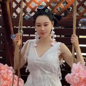 VK姐姐的60岁生活头像