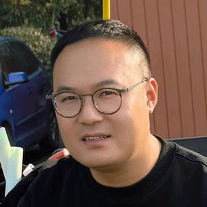 杨赛聊车头像