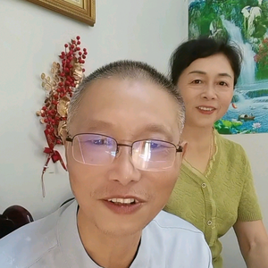 老乐哥军姐（新疆驼奶）头像