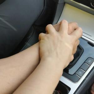 g帅哥s的小迷妹头像