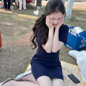 露露老师头像